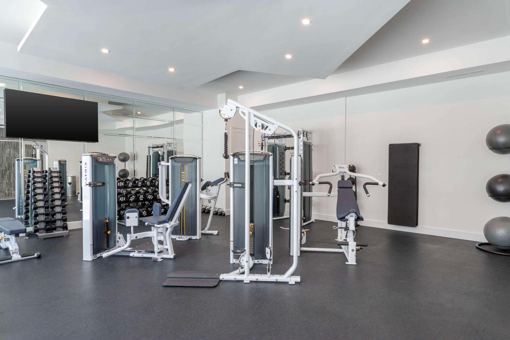 Cambria Hotel Waco University Riverfront Екстериор снимка