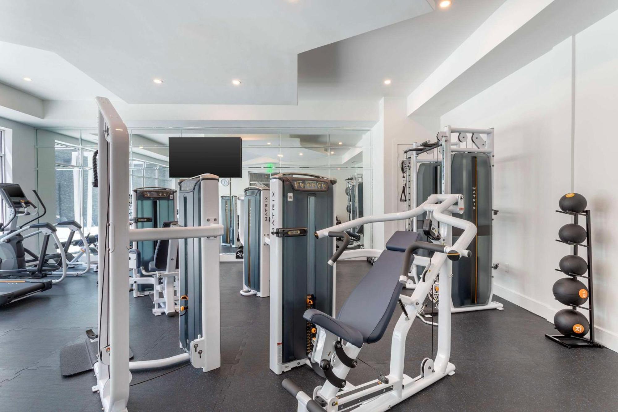 Cambria Hotel Waco University Riverfront Екстериор снимка