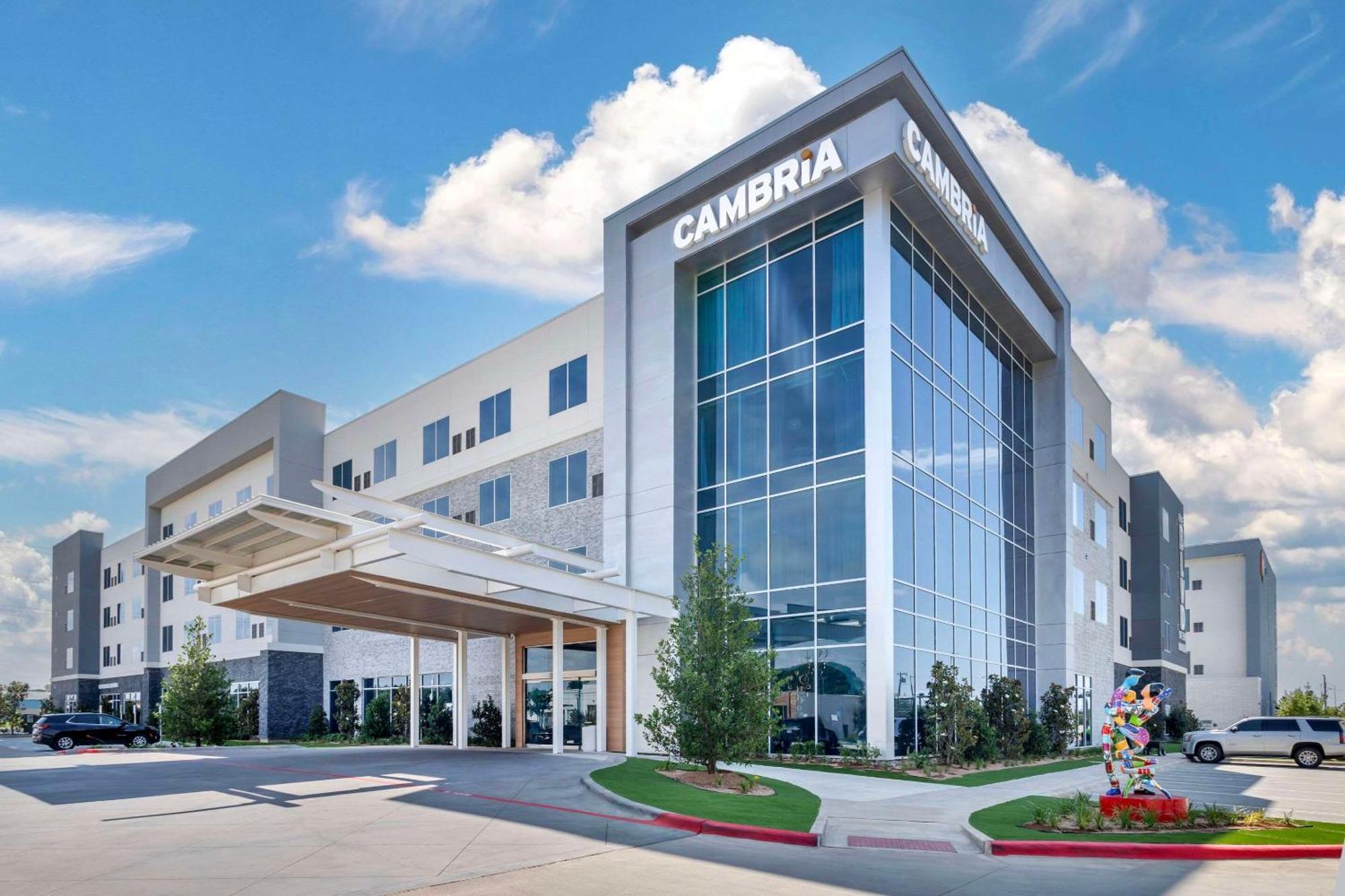 Cambria Hotel Waco University Riverfront Екстериор снимка
