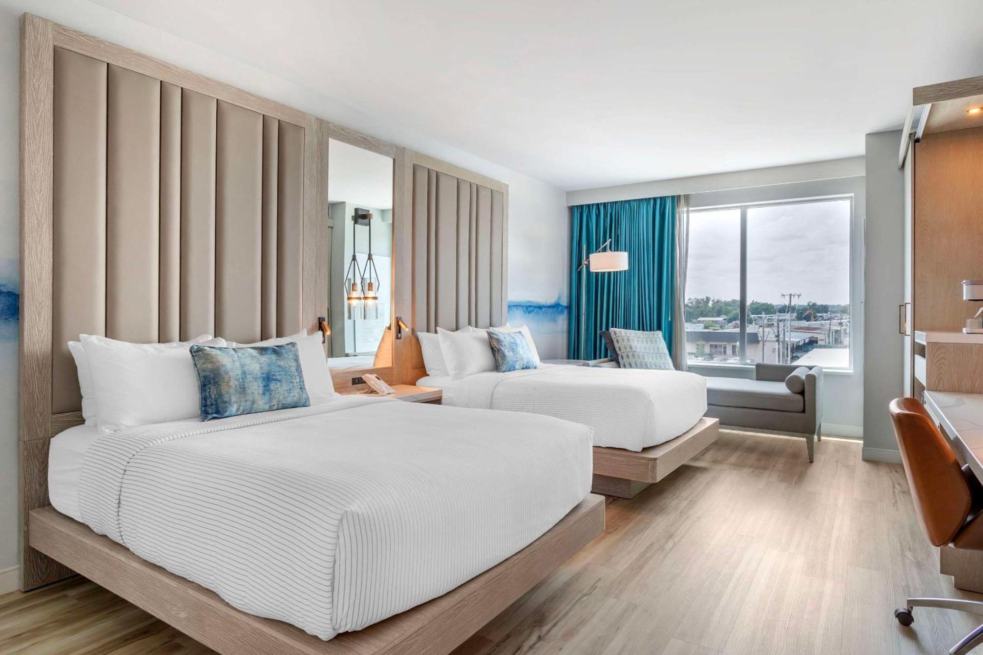 Cambria Hotel Waco University Riverfront Екстериор снимка